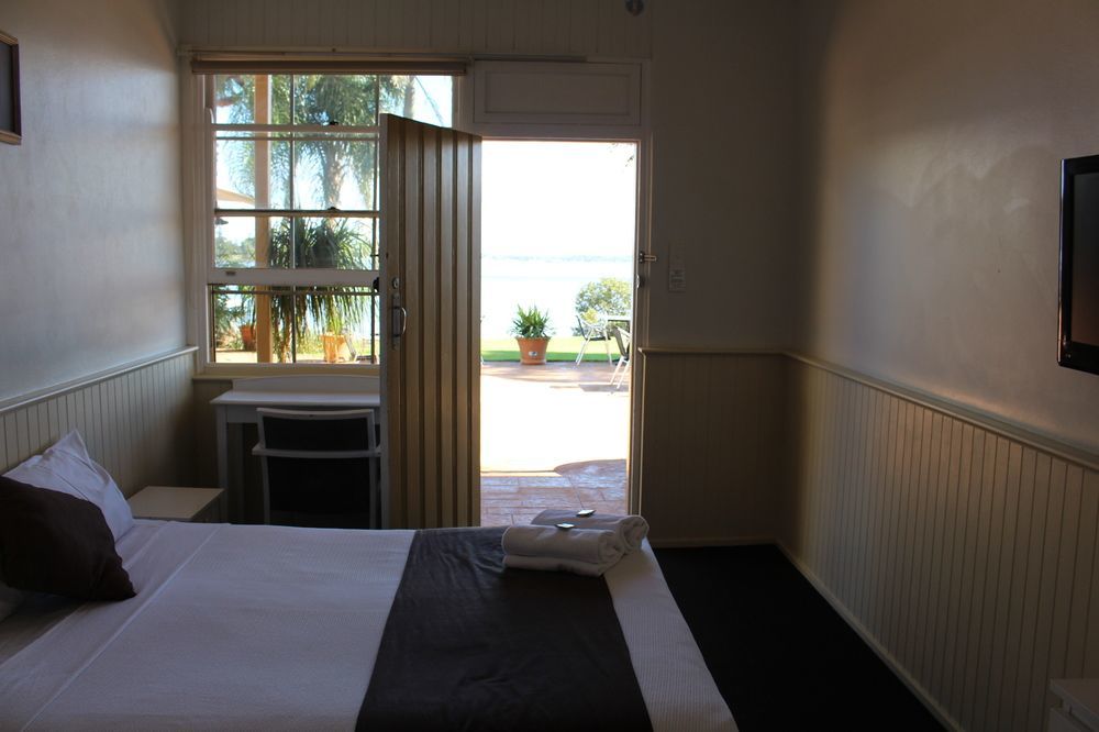 Squid'S Ink Motel Μπέλμοντ Εξωτερικό φωτογραφία