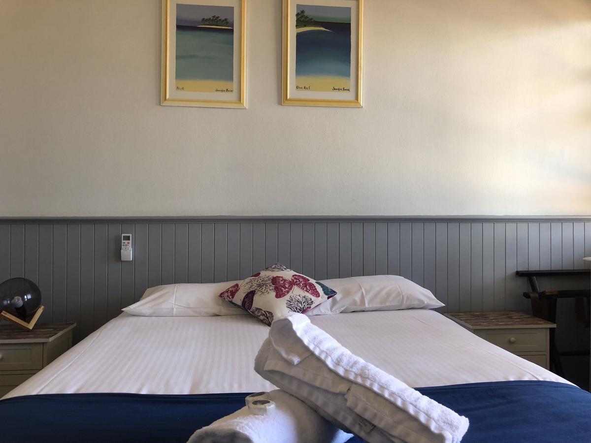 Squid'S Ink Motel Μπέλμοντ Εξωτερικό φωτογραφία