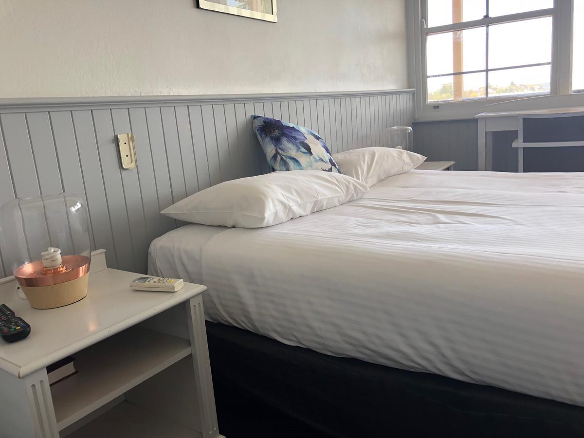 Squid'S Ink Motel Μπέλμοντ Εξωτερικό φωτογραφία
