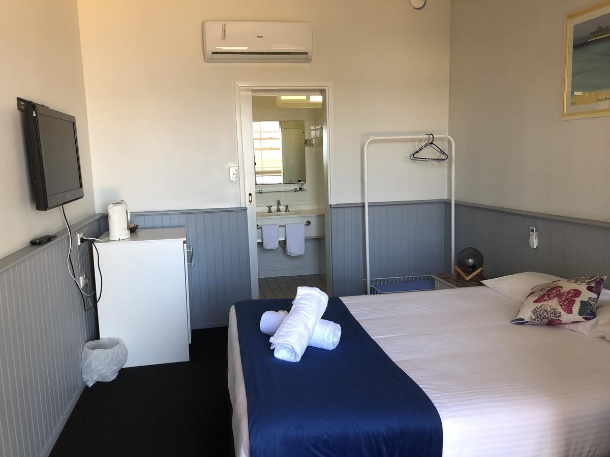 Squid'S Ink Motel Μπέλμοντ Εξωτερικό φωτογραφία