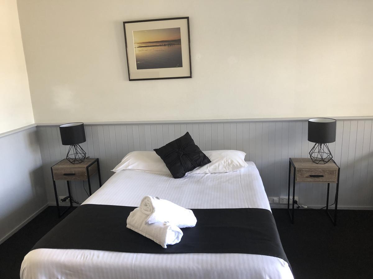 Squid'S Ink Motel Μπέλμοντ Εξωτερικό φωτογραφία